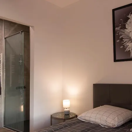 La De L'ange Bed & Breakfast Saint-Herblain